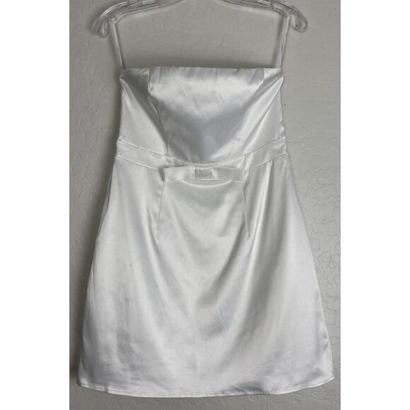 Lulus Adorable Chicness White Satin Strapless Mini M 1488 - Picture 1 of 8